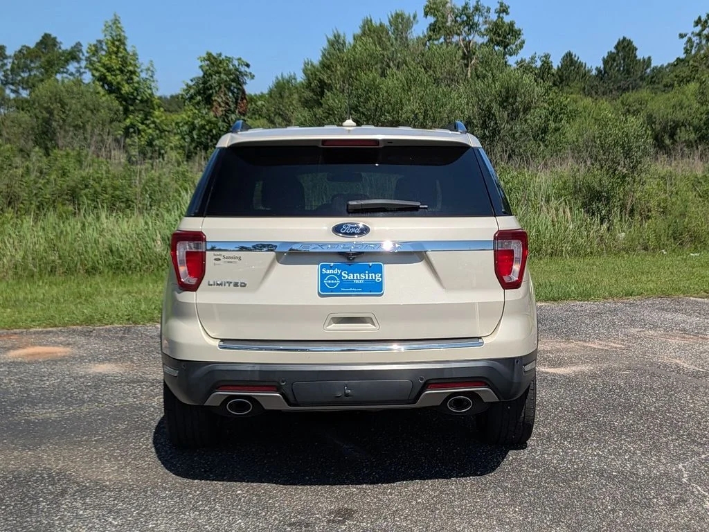 Used 2018 Silver Ford Limited image 4