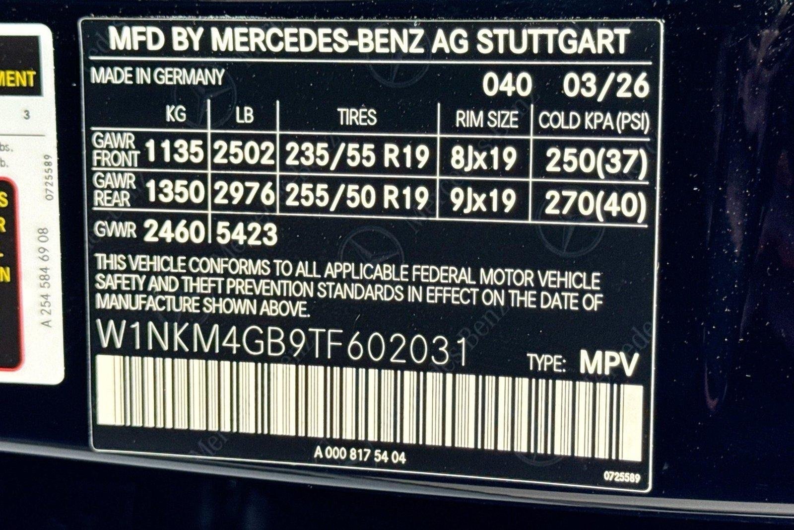 New 2026 Black Mercedes-Benz GLC 300 image 30
