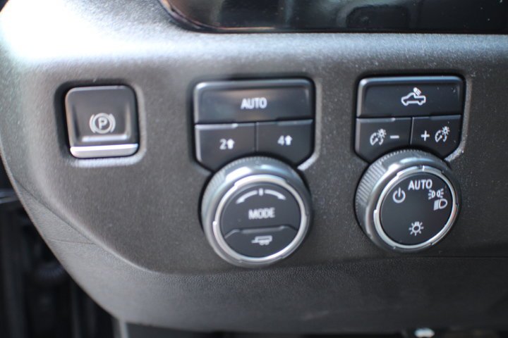 Used 2022 Black Chevrolet LT image 7