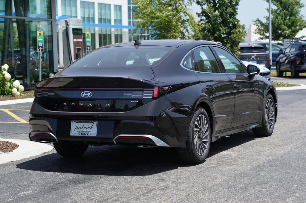 New 2026 Abyss Black Hyundai SEL image 27