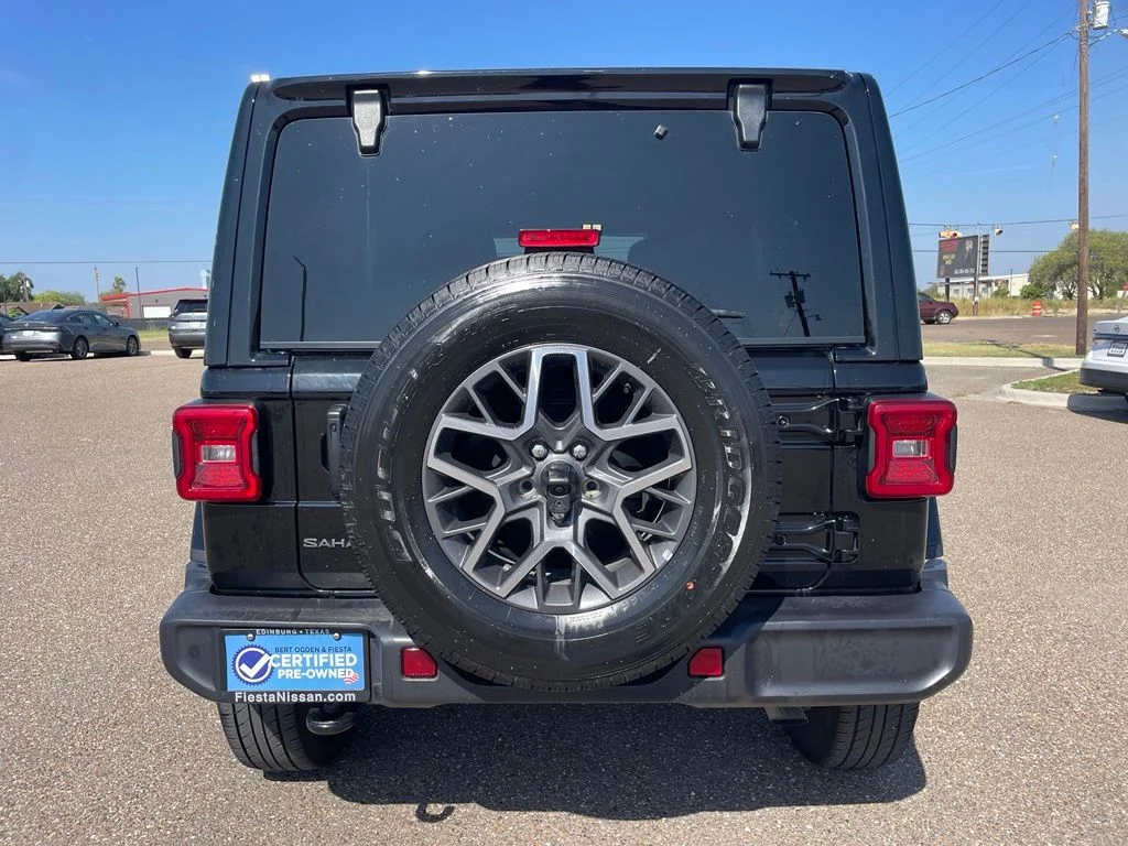 Used 2025 Black Jeep Sahara image 6