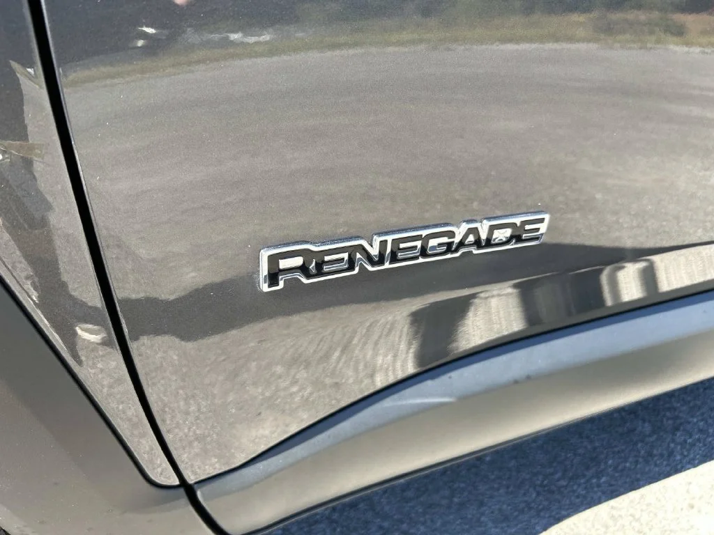 Used 2020 Gray Jeep Limited image 38