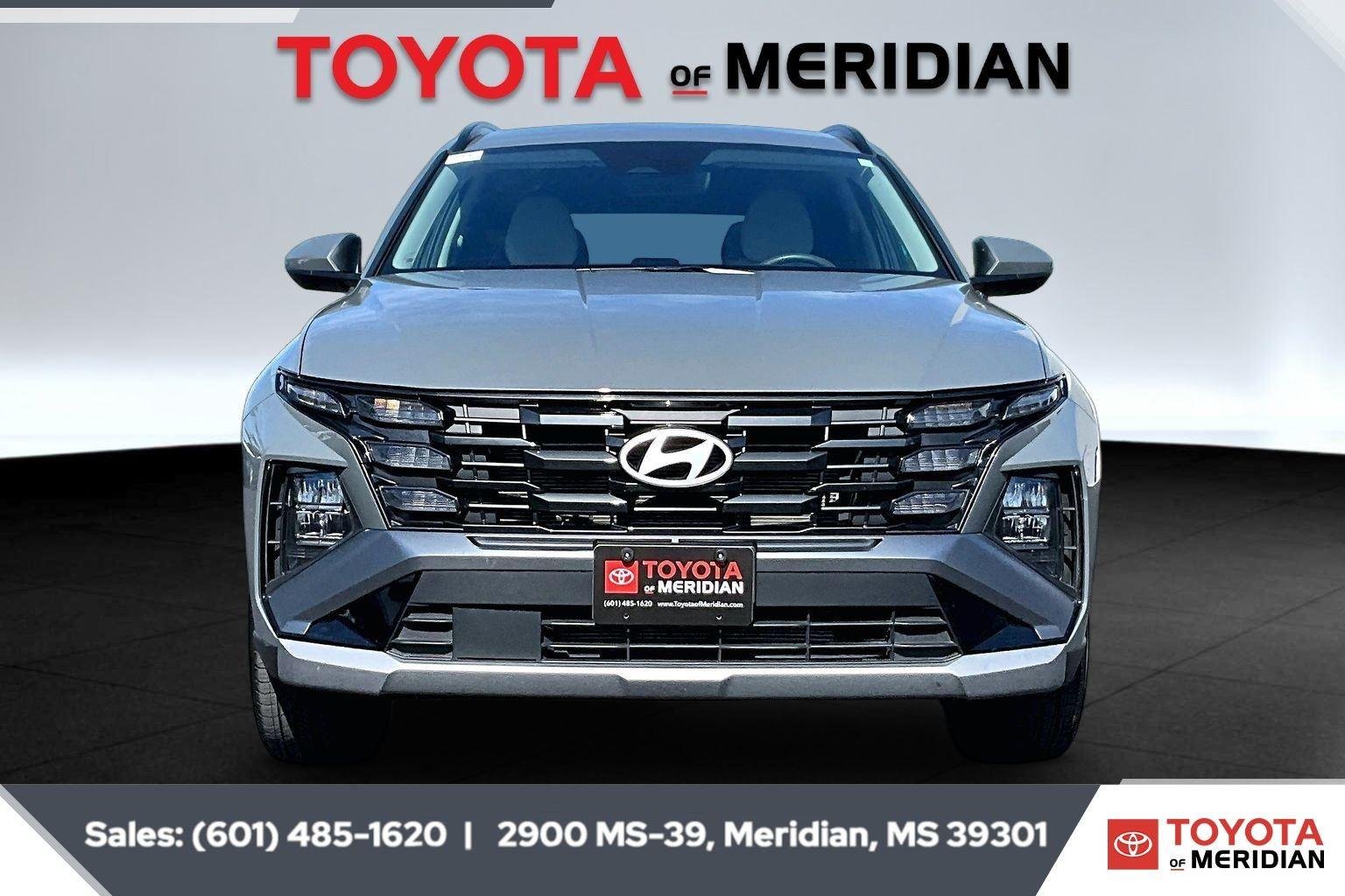 Used 2025 Hampton Gray Hyundai SEL image 3