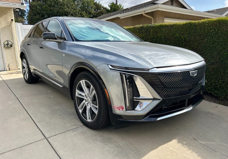 Used 2024 Argent Silver Metallic Cadillac Tech image 2