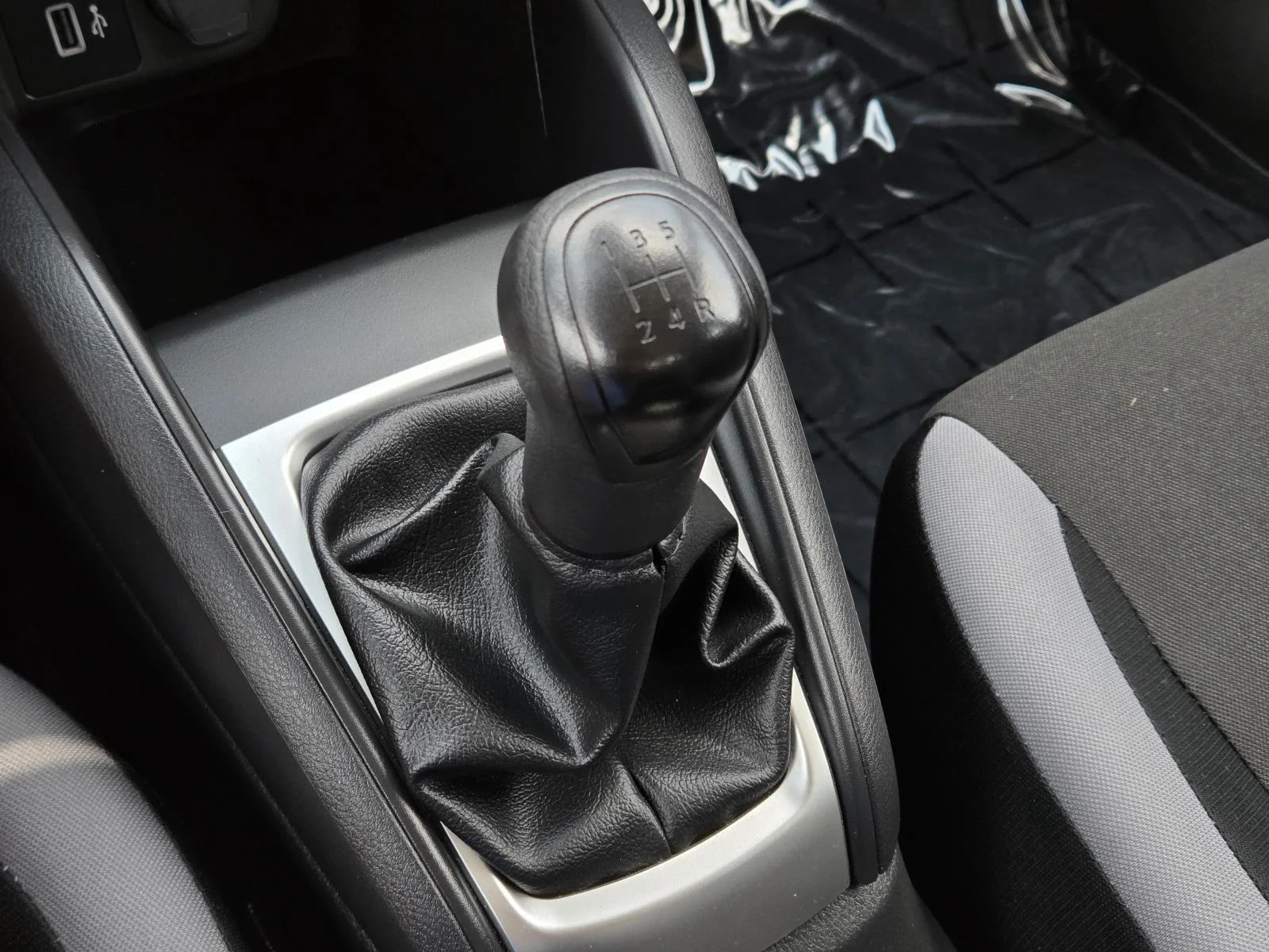 Used 2025 Fresh Powder Nissan S image 25