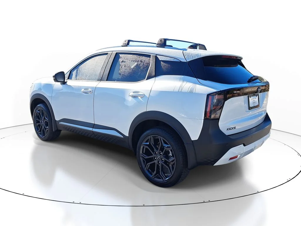 New 2026 White Nissan SR image 5