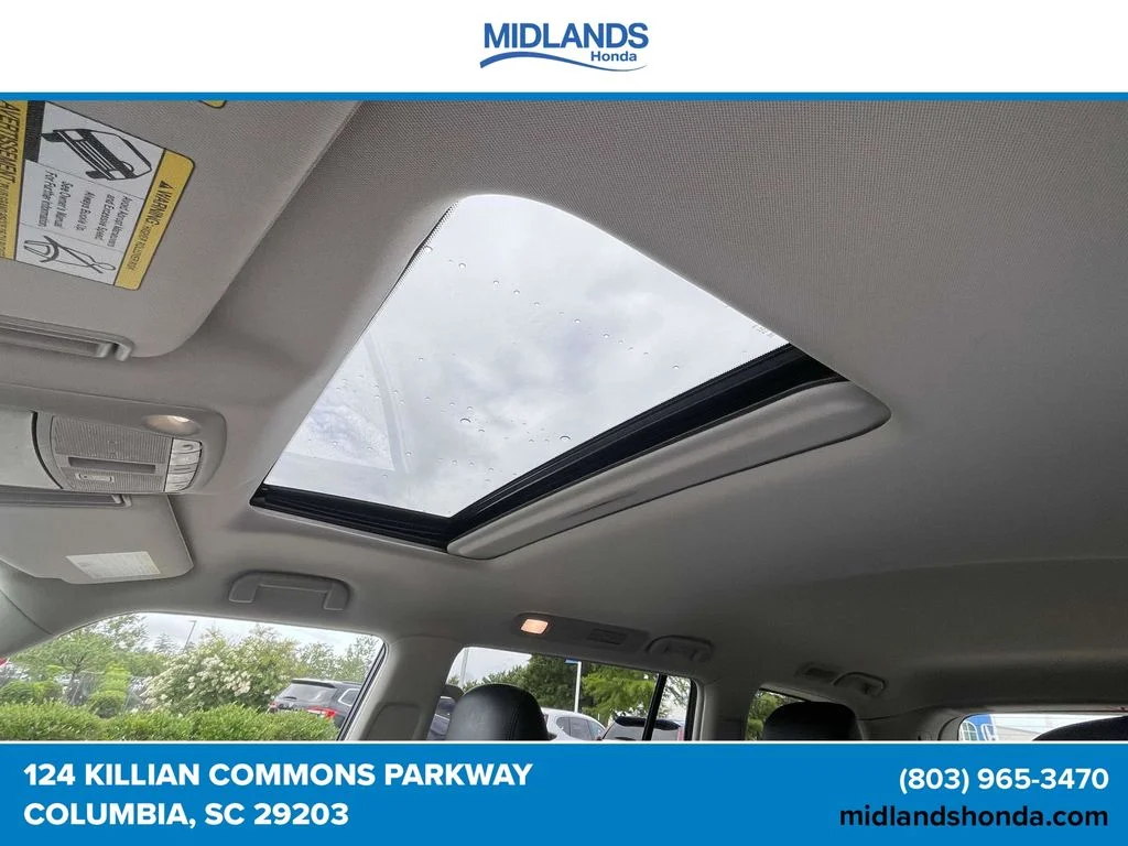Used 2024 Gun Metallic Nissan SL image 17