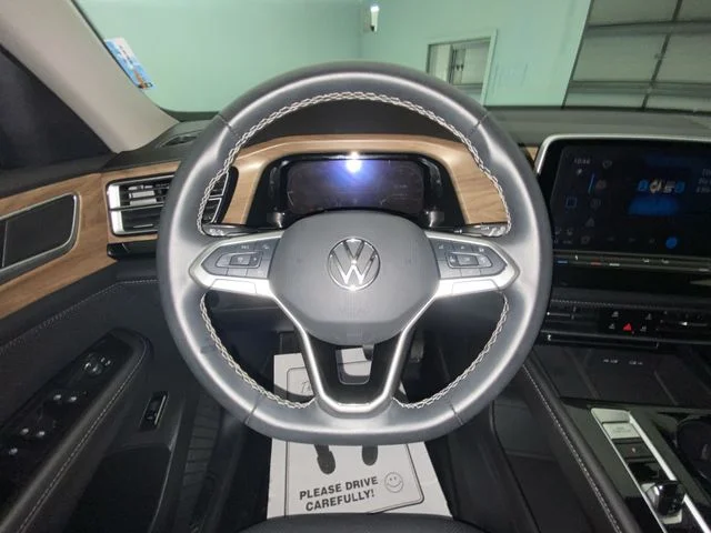 Used 2024 Gray Volkswagen 2.0T SE w/Technology image 14