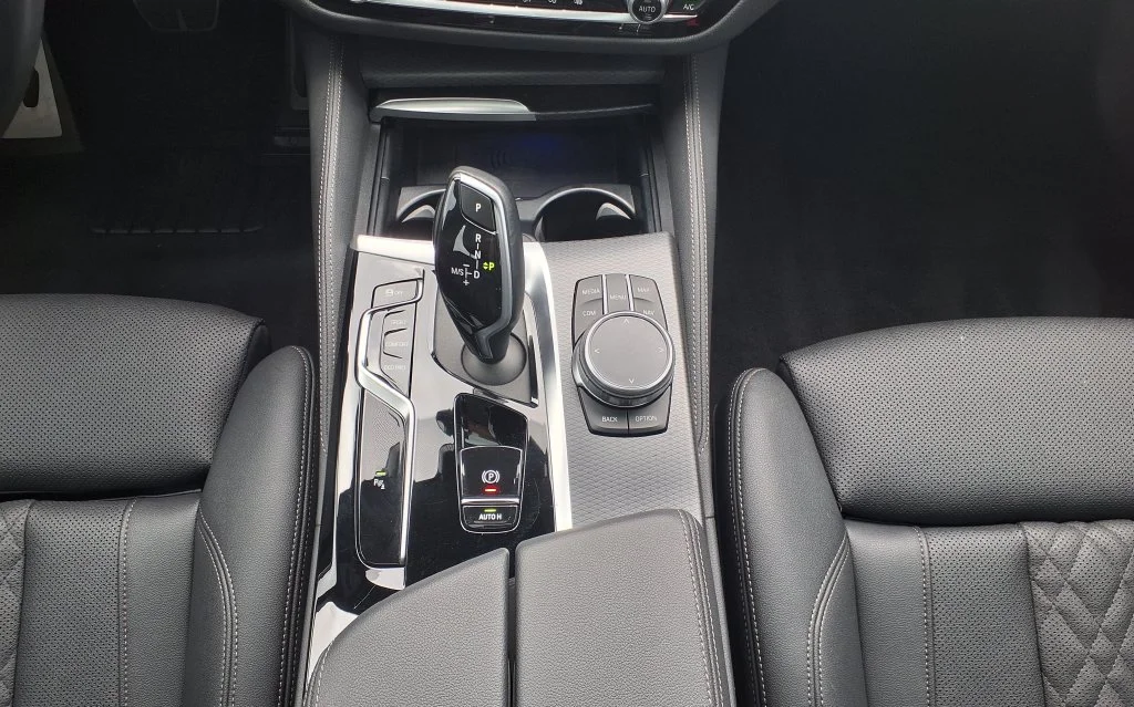 Used 2023 Gray BMW 530i image 26