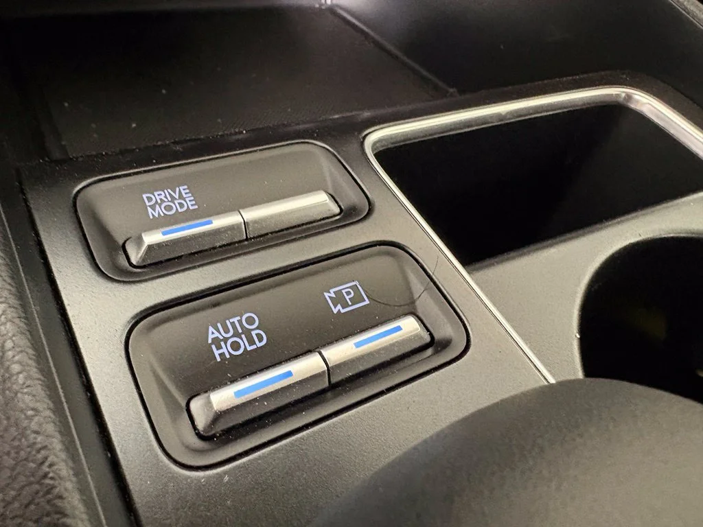 Used 2024 Gray Hyundai SEL image 33
