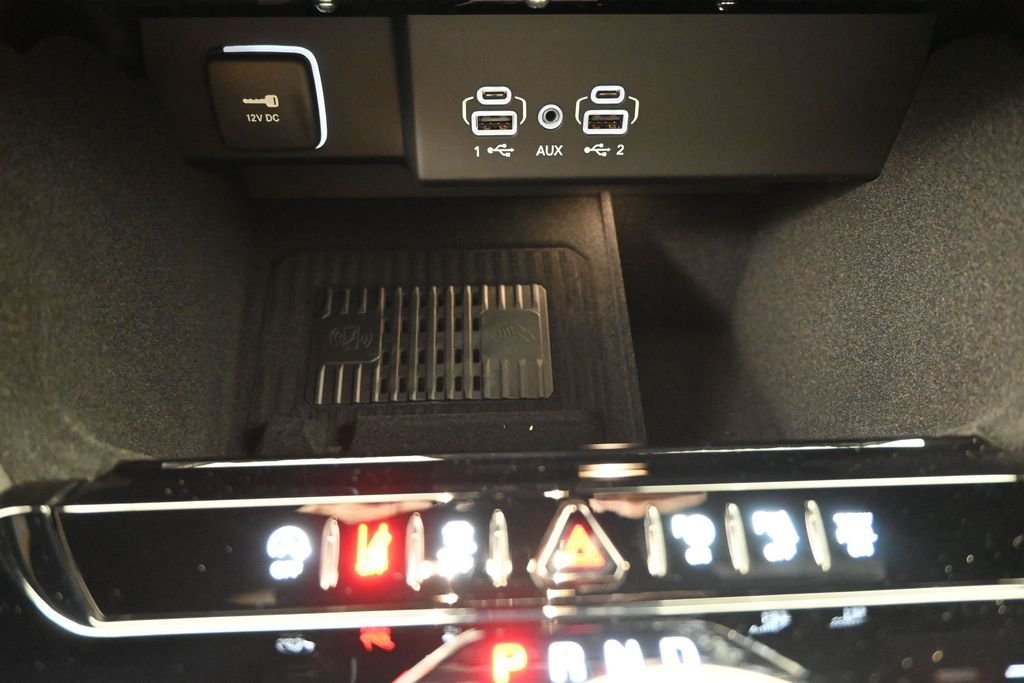 New 2026 Silver-Zynith Exterior Paint Jeep Limited Reserve image 4