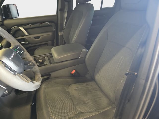 Used 2022 Black Land Rover  image 17