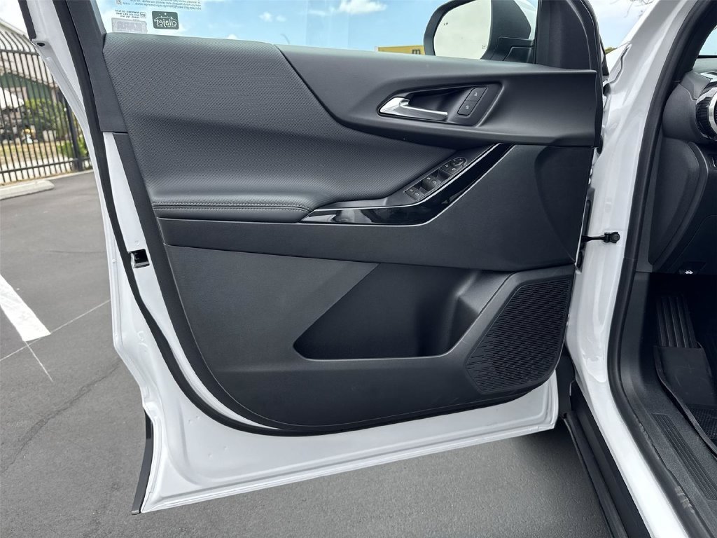 New 2026 Summit White Chevrolet LT image 21