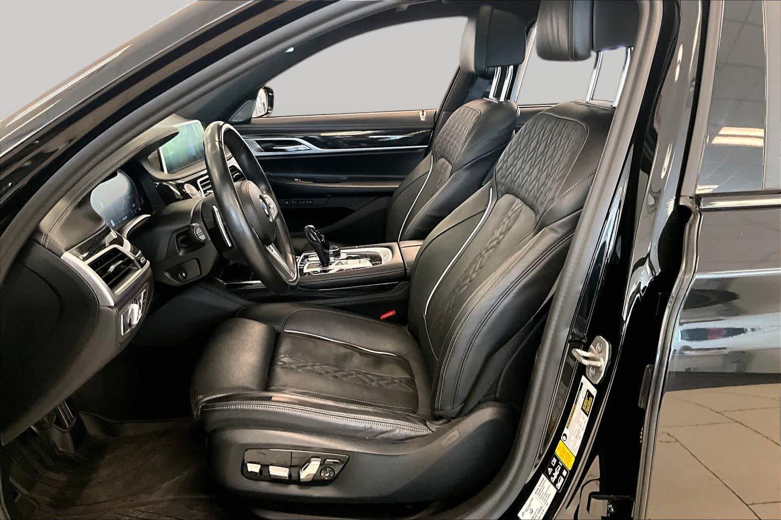 Pre-Owned 2022 BMW 750i 750i XDrive