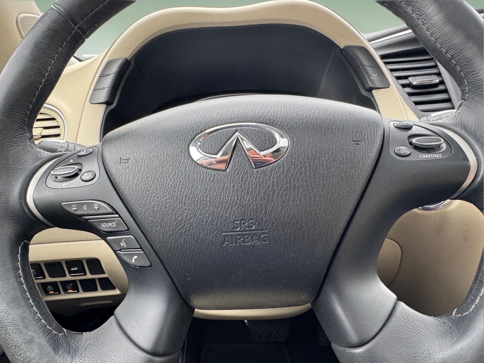 Used 2020 Majestic White INFINITI LUXE image 21