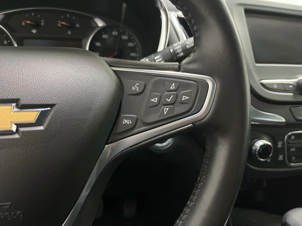 Used 2022 Silver Chevrolet LT image 7