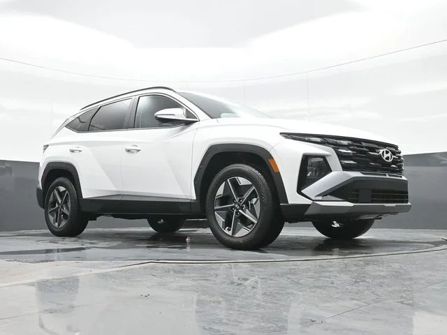New 2026 White Hyundai SEL Premium image 23