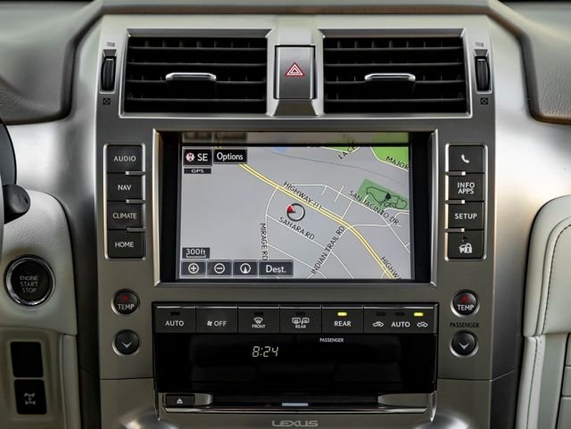 Used 2019 Starfire Pearl Lexus 460 image 19