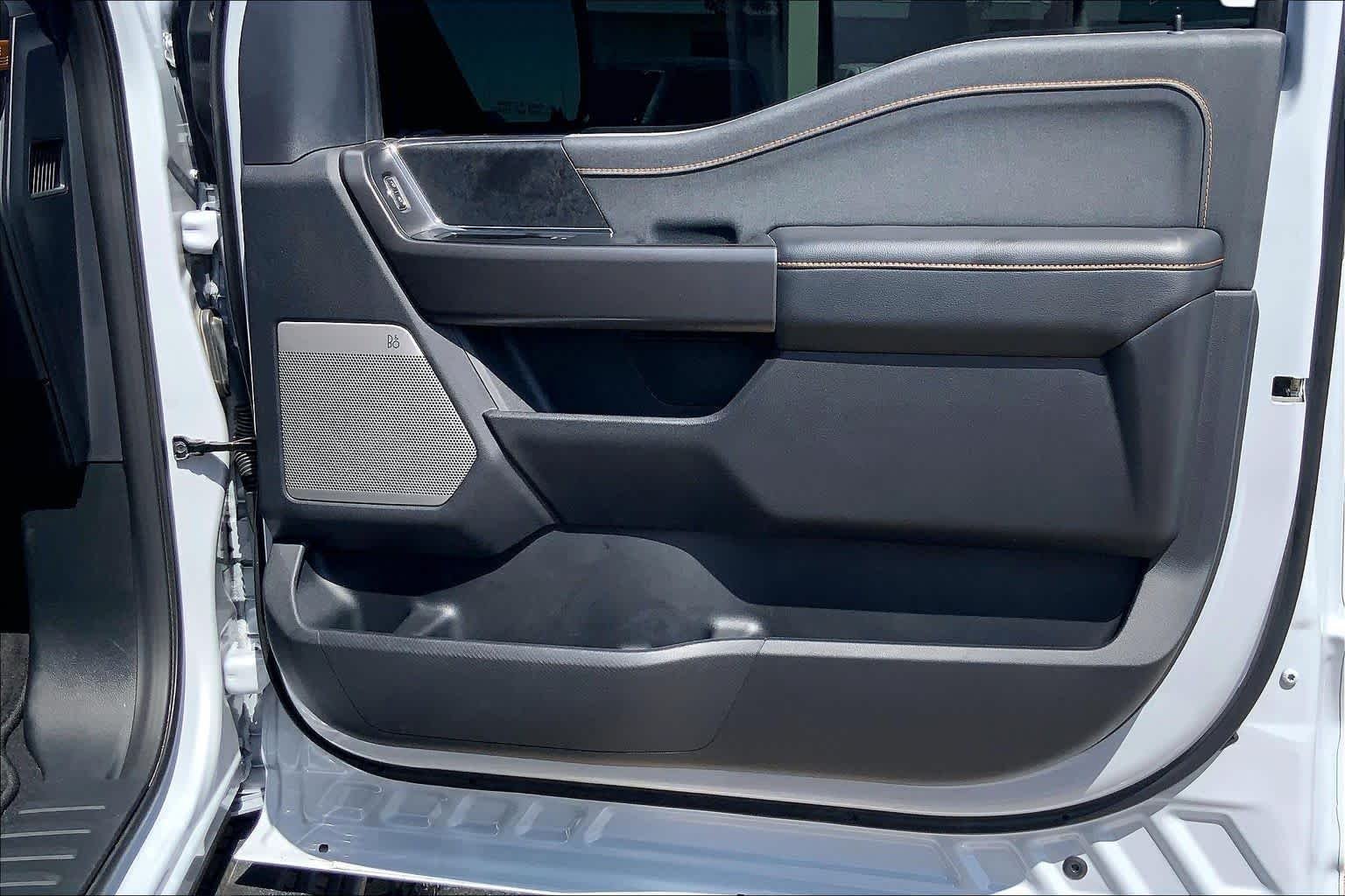 Certified Used 2025 Space White Metallic Ford Tremor image 22