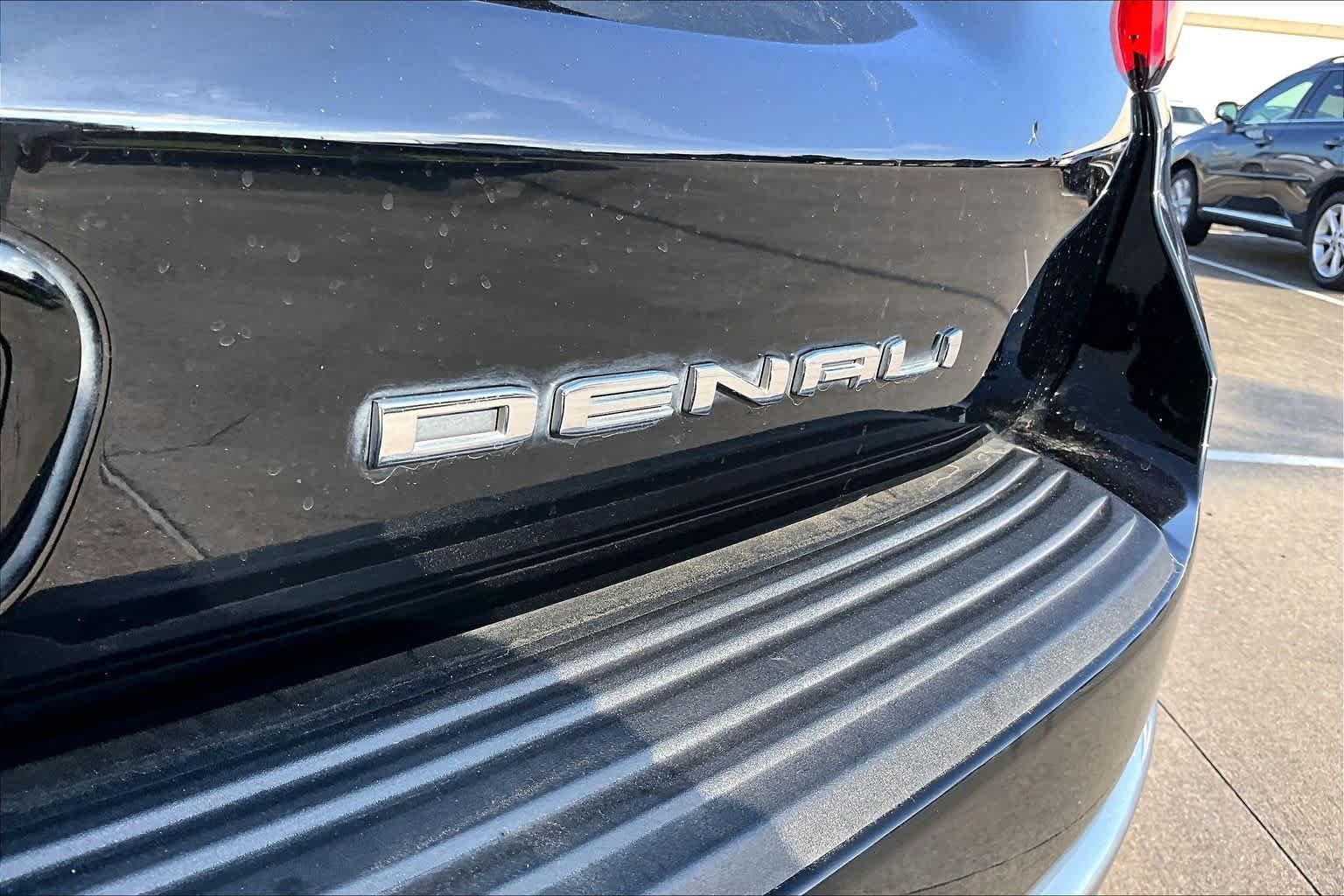 Used 2023 Onyx Black GMC Denali image 9