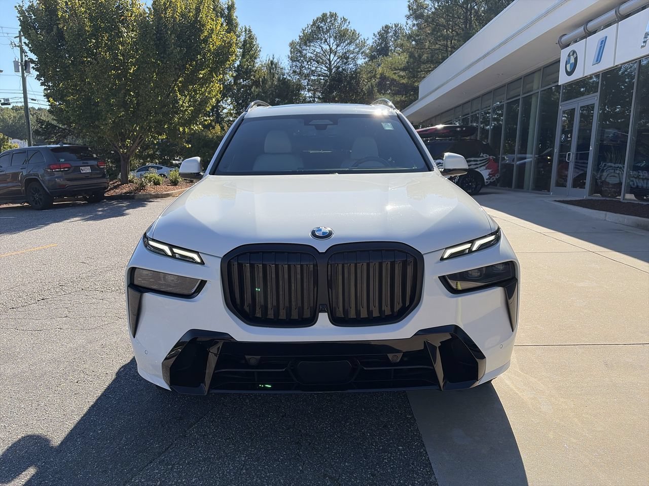 Used 2026 Alpine White BMW xDrive40i image 3