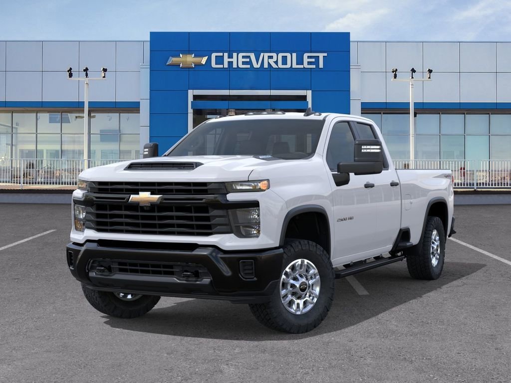 New 2026 Summit White Chevrolet WT image 6