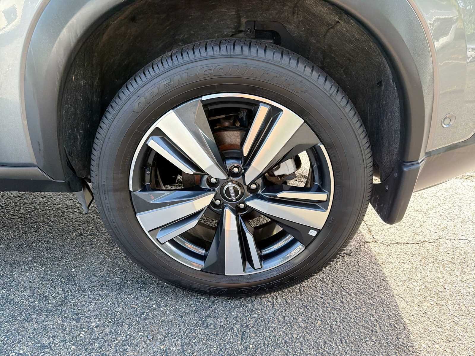 Used 2023 Gun Metallic Nissan SL image 19