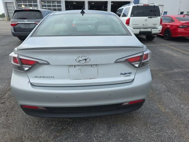 Used 2017 Hyundai Sonata Hybrid Limited with VIN KMHE34L3XHA069080 for sale in O'Fallon, IL