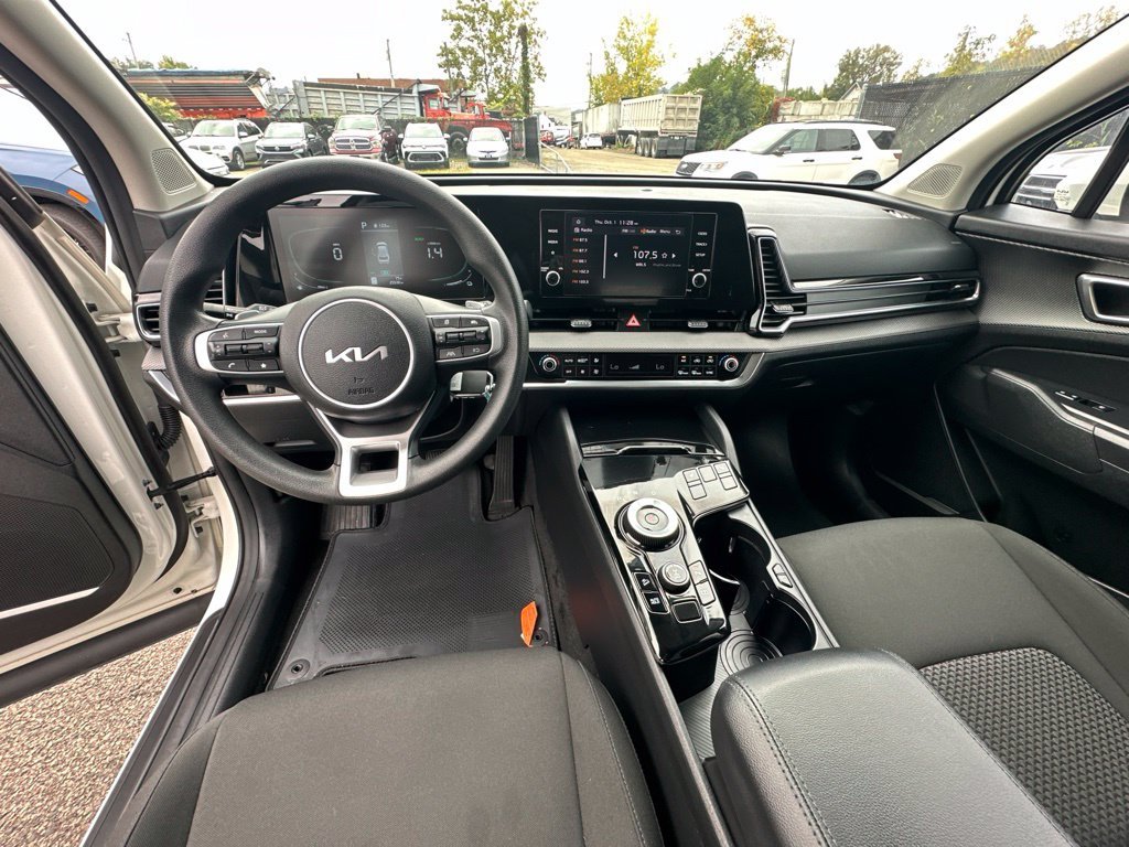 Used 2023 White Kia LX image 26