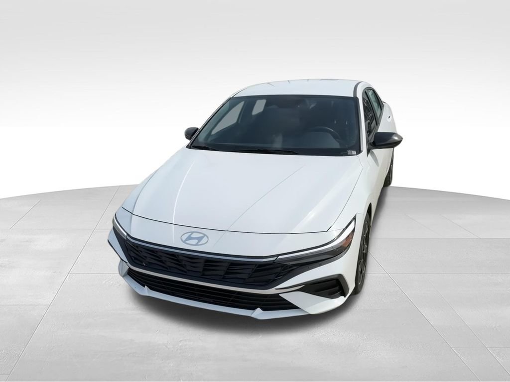 New 2026 White Hyundai SEL Sport image 3