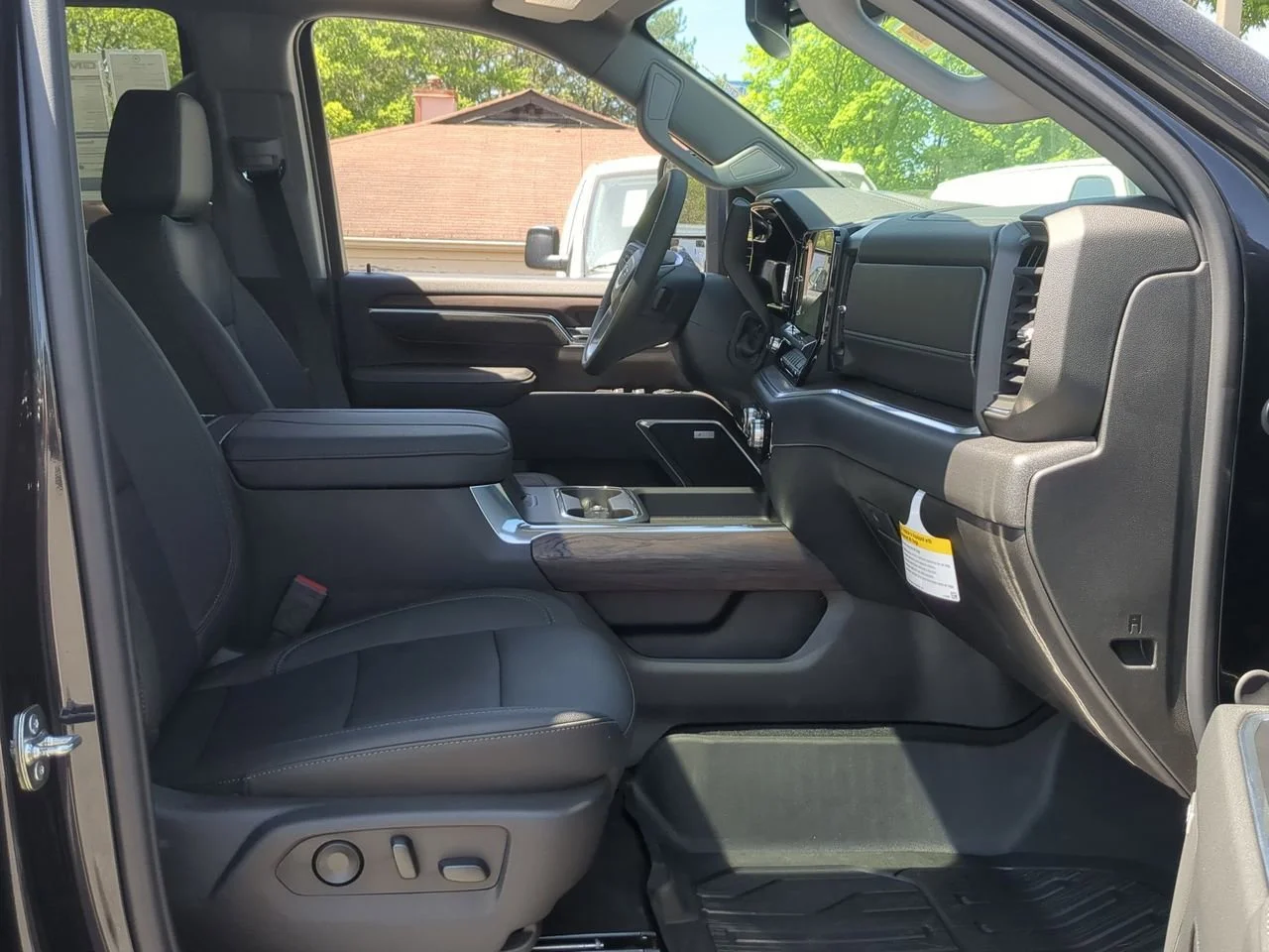 New 2026 Titanium Rush Metallic GMC SLT image 29