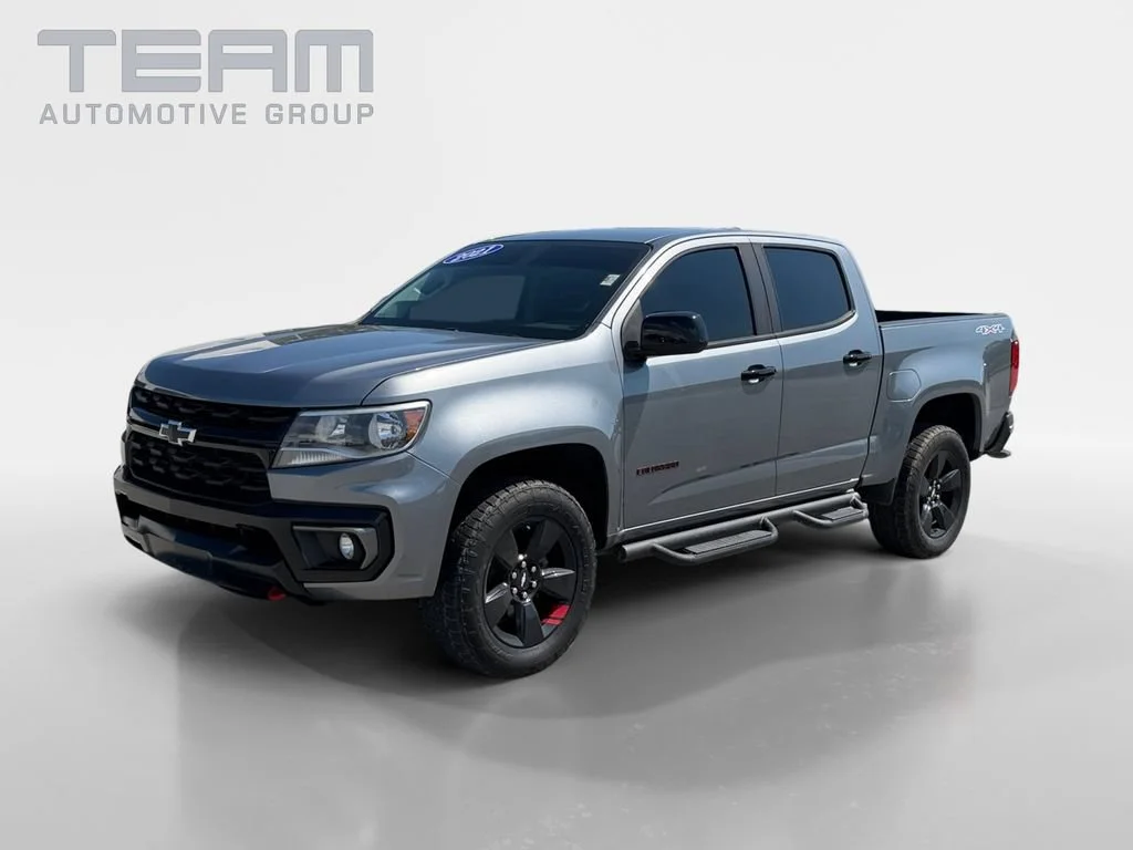 Used 2021 SATIN STEEL METALLIC Chevrolet 4WD LT image 3