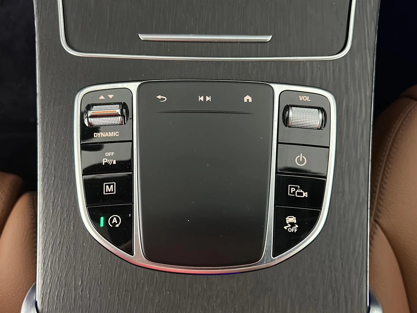 Used 2023 Obsidian Black Metallic Mercedes-Benz GLC 300 image 34