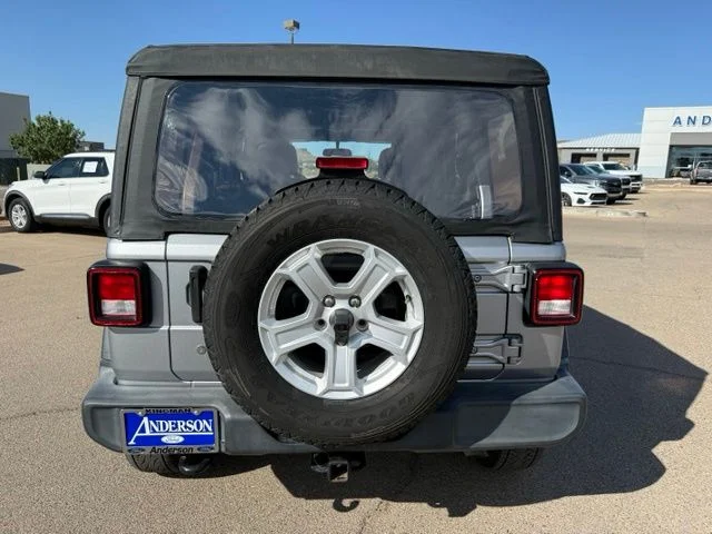 Certified Used 2018 Silver Jeep Unlimited Sport image 2