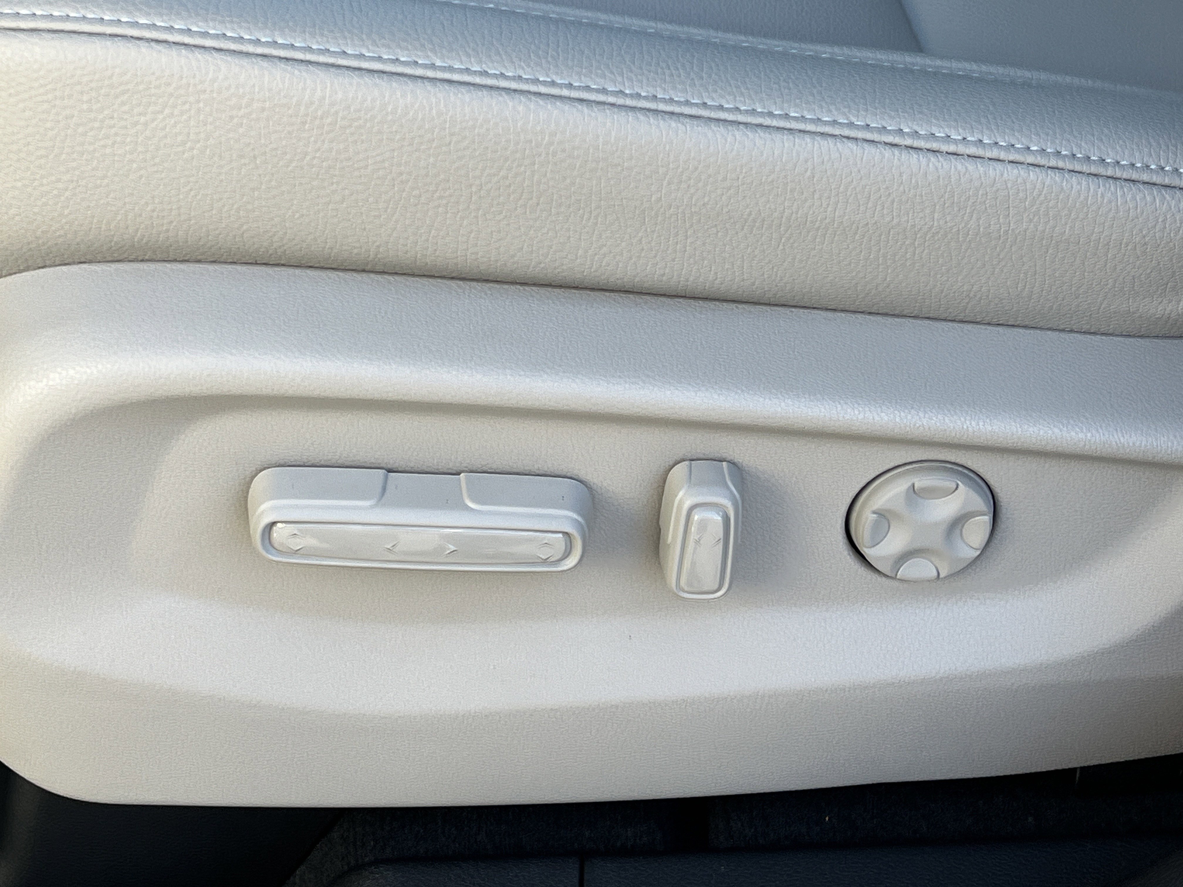 2026 Honda Odyssey EX-L - Photo 18