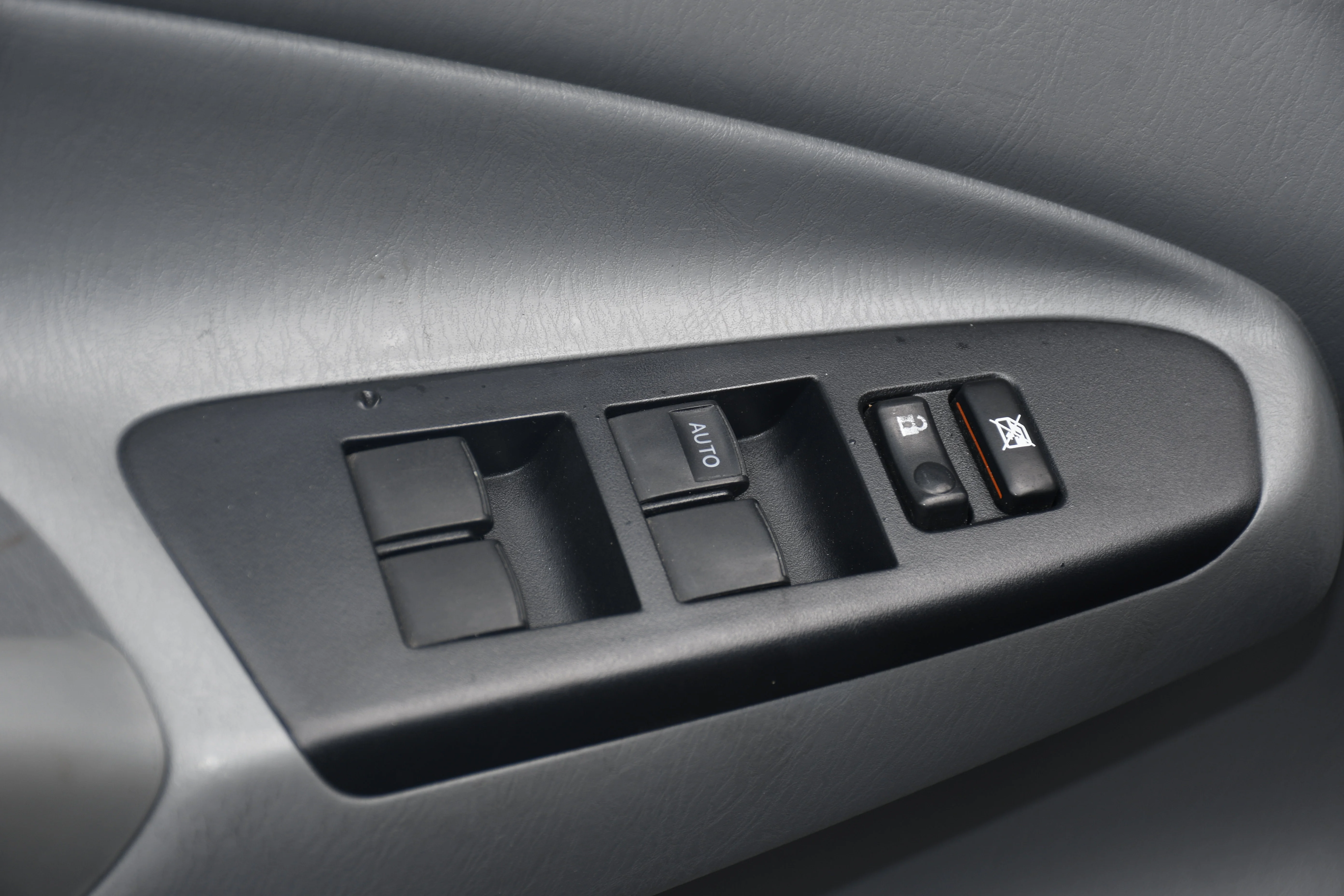 Used 2013 Gray Toyota PreRunner image 10
