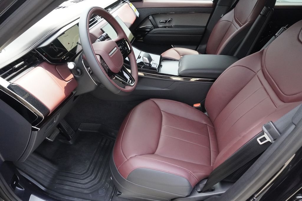 New 2026 Santorini Black Land Rover Dynamic SE image 19