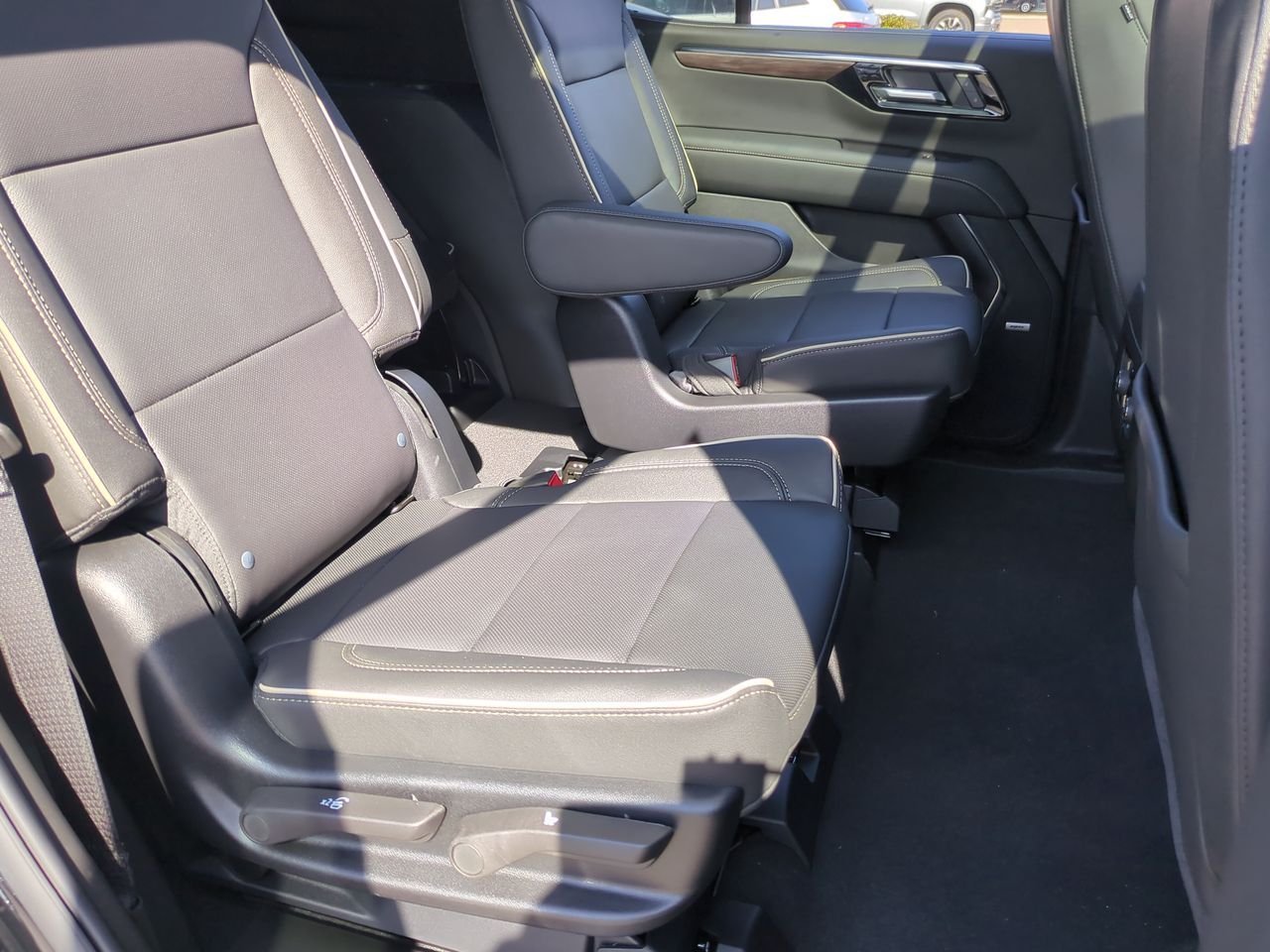 2026 Chevrolet Tahoe Premier - Photo 28