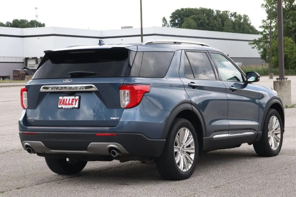 Used 2020 Blue Ford Limited image 9