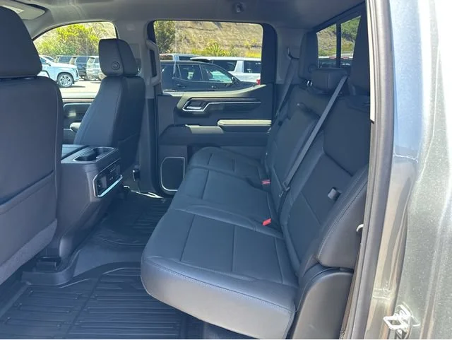 2026 GMC Sierra 1500 SLT - Photo 14