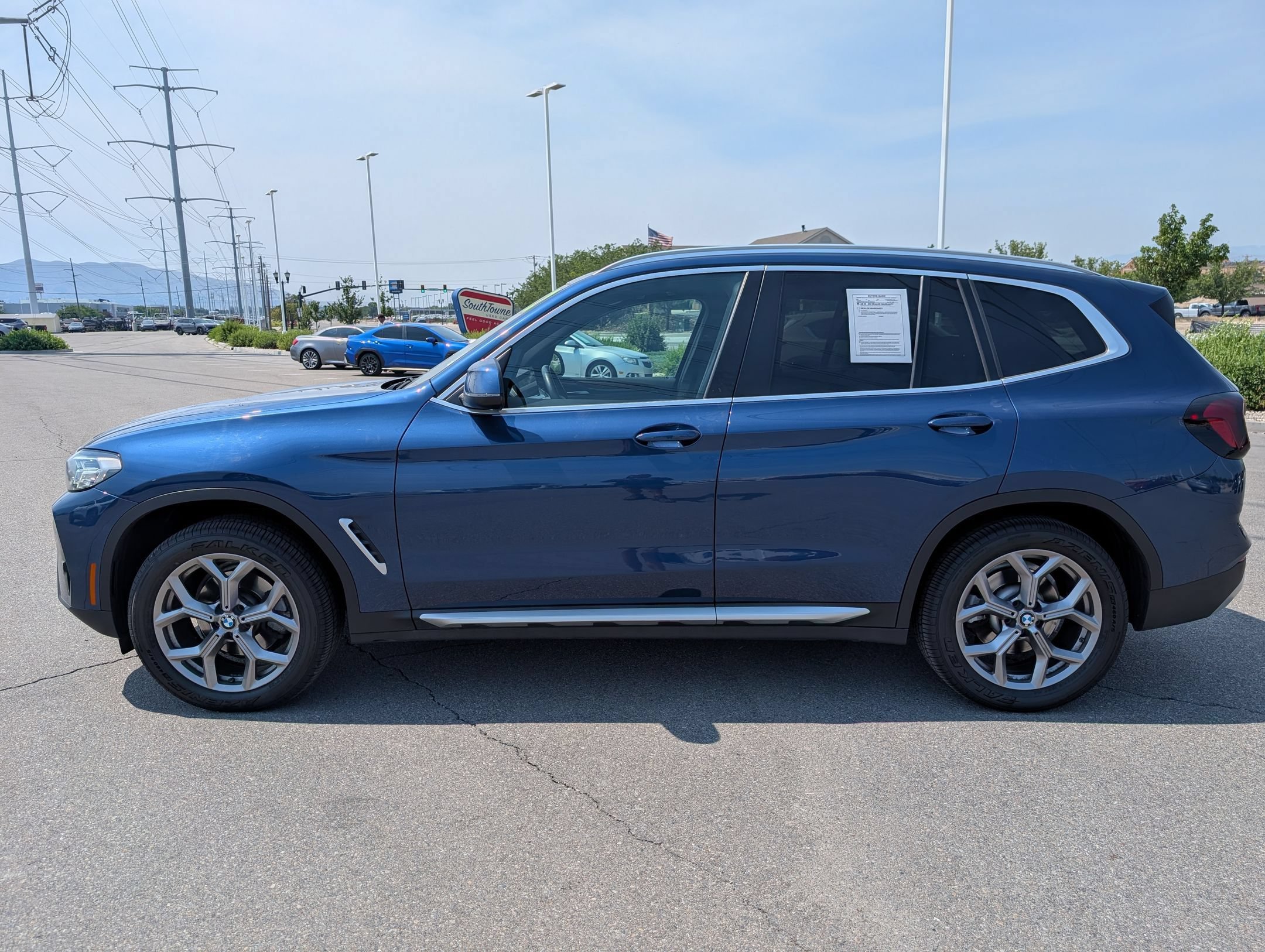 Used 2023 Phytonic Blue Metallic BMW xDrive30i image 7