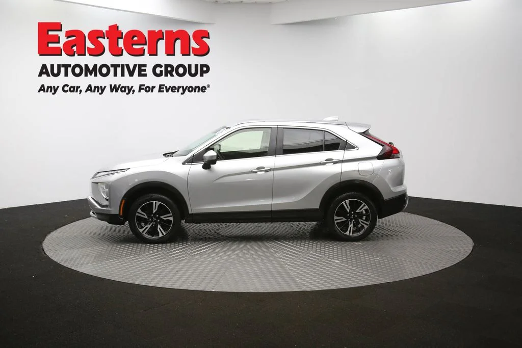 Used 2024 Silver Mitsubishi SE image 57