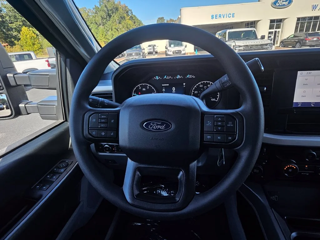 New 2027 Carbonized Gray Metallic Ford F-350® XLT image 7