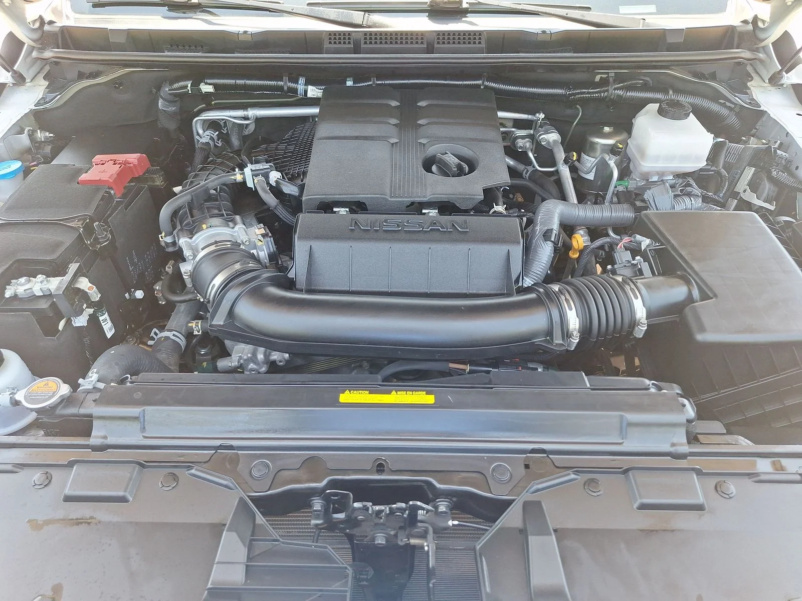 Used 2025 White Nissan PRO-4X image 19