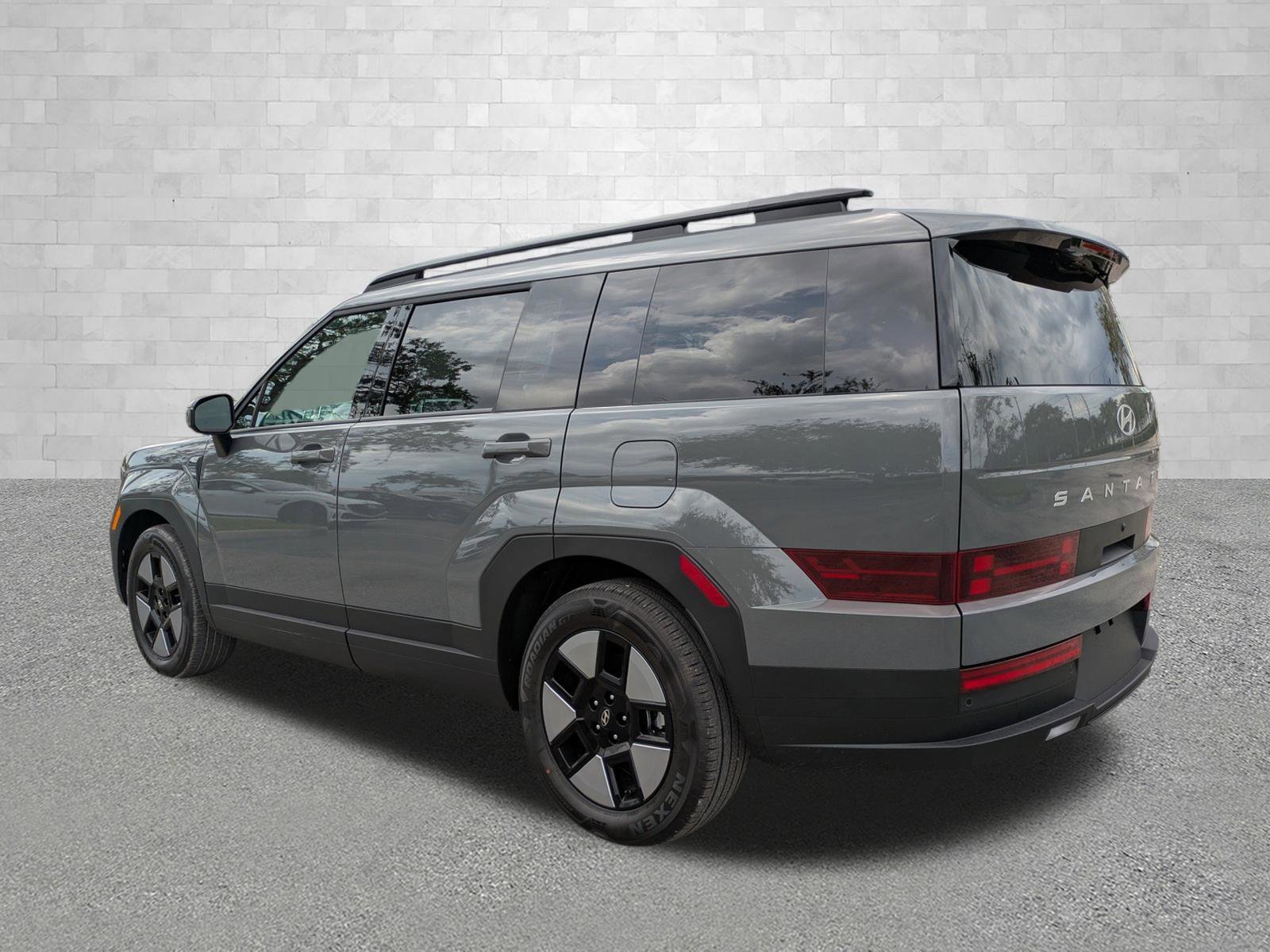 New 2026 Hampton Gray Hyundai SEL image 4
