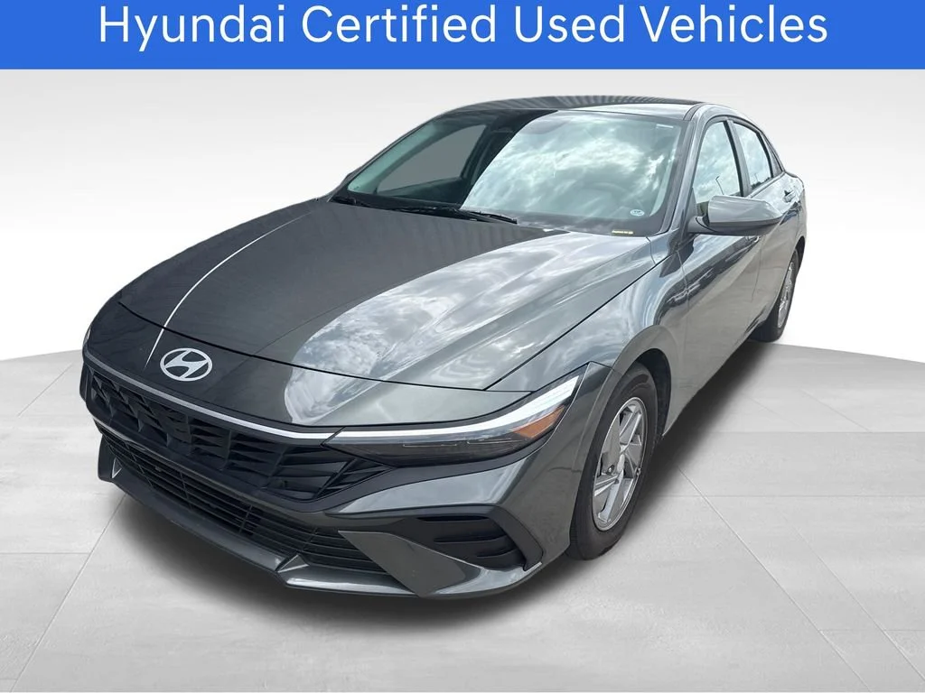 Certified Pre-Owned 2025 Hyundai Elantra SE