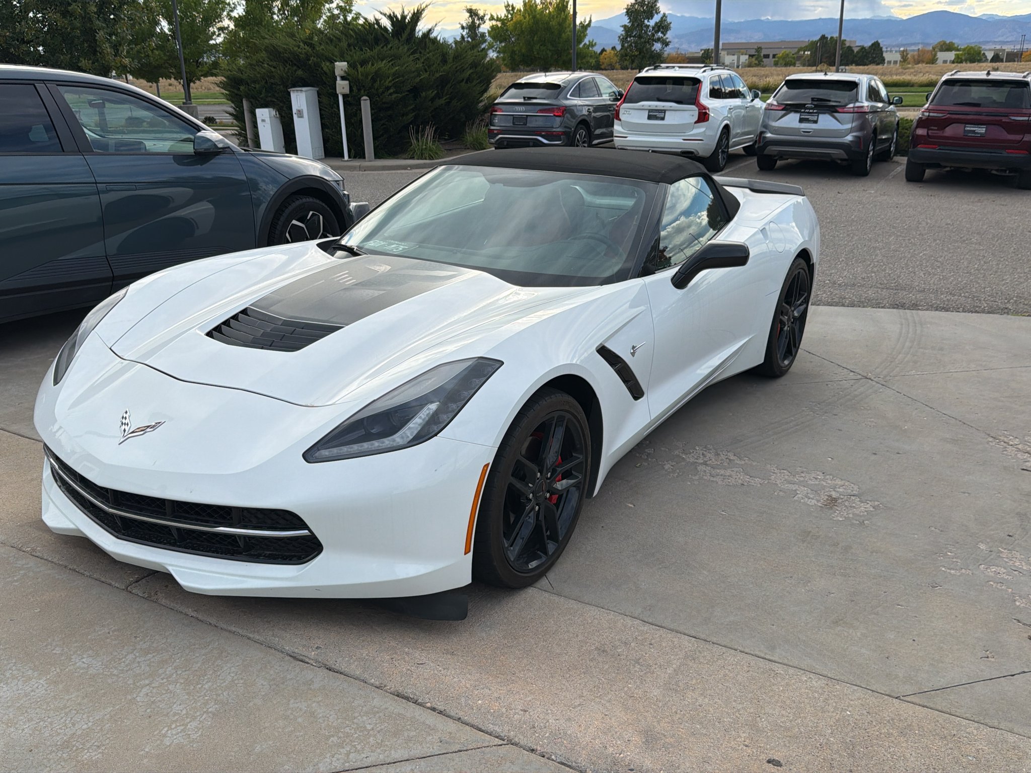 Used 2016 White Chevrolet 1LT image 2