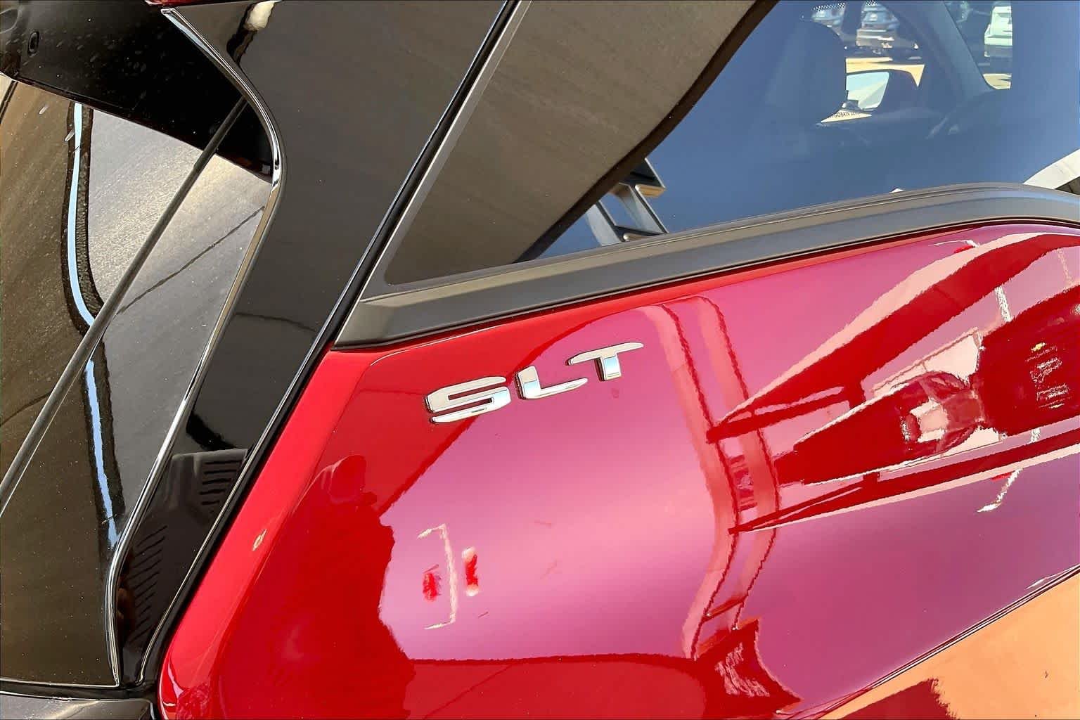 2023 GMC Terrain SLT - Photo 11