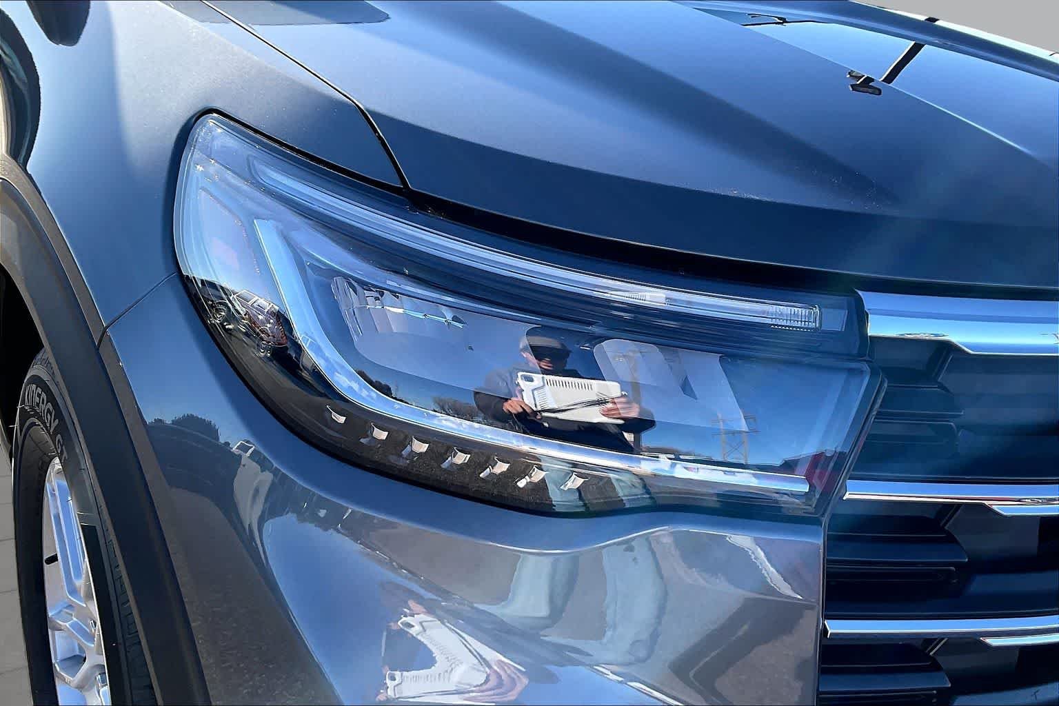 2026 Ford Explorer Active - Photo 13