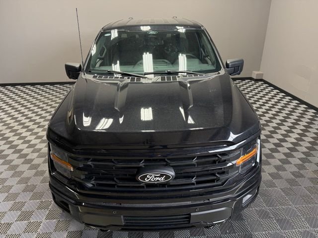New 2026 Agate Black Metallic Ford XLT image 5